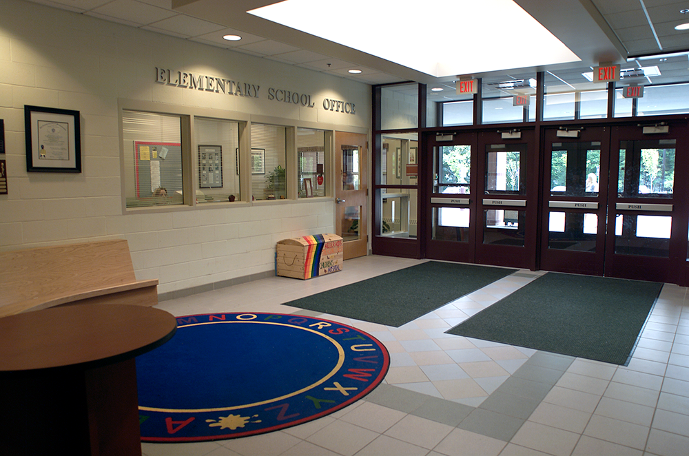 Foyer School .png