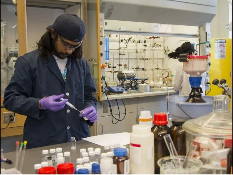 ASHVIN FERNANDO, A PH.D. CANDIDATE FROM SRI LANKA, WORKS IN ONE OF THE LABS AT THE RICHARD E. BEAUPRE CENTER FOR CHEMICAL AND FORENSIC SCIENCES. - URI PHOTO, NORA LEWIS