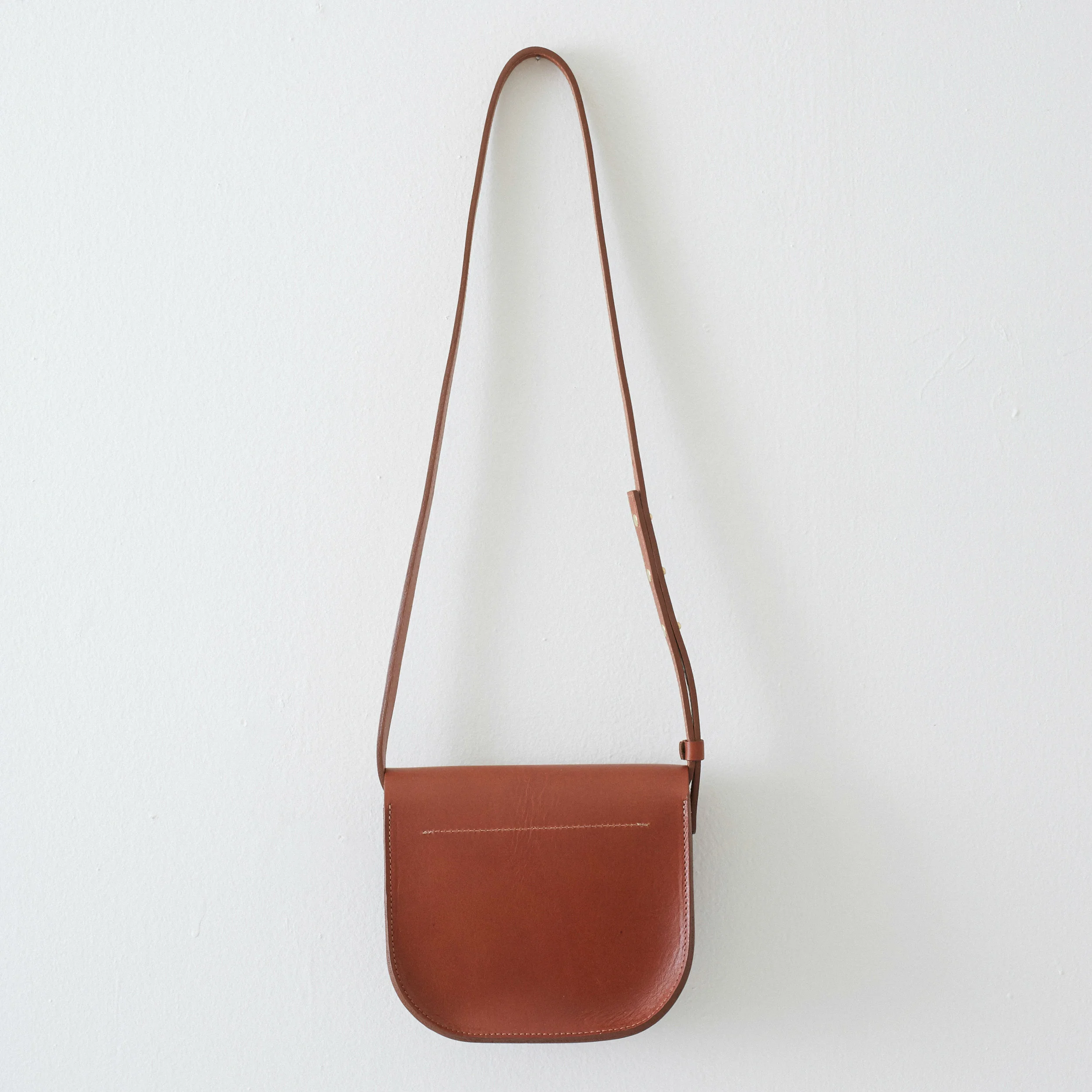 mini logan bag saddle brown — Crescioni