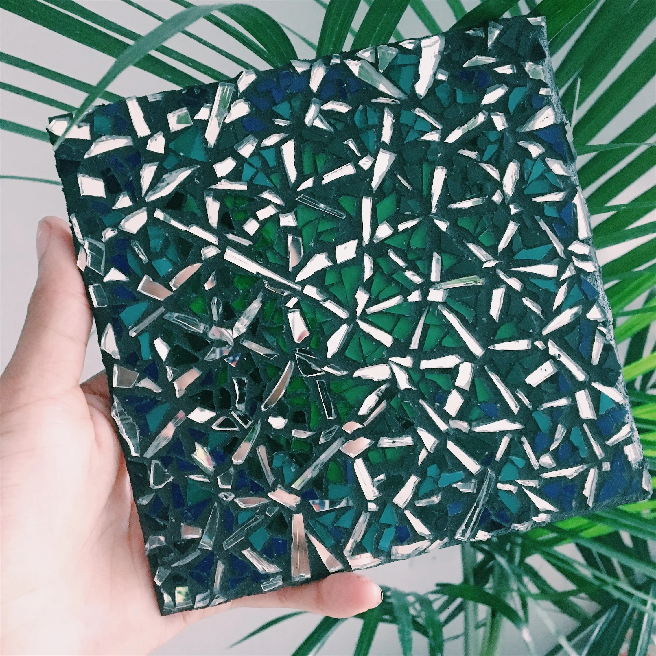 6" x 6" #mosaicsketch inspired by the New Year's Eve Ball drop. This piece now lives in Las Vegas, Nevada. 