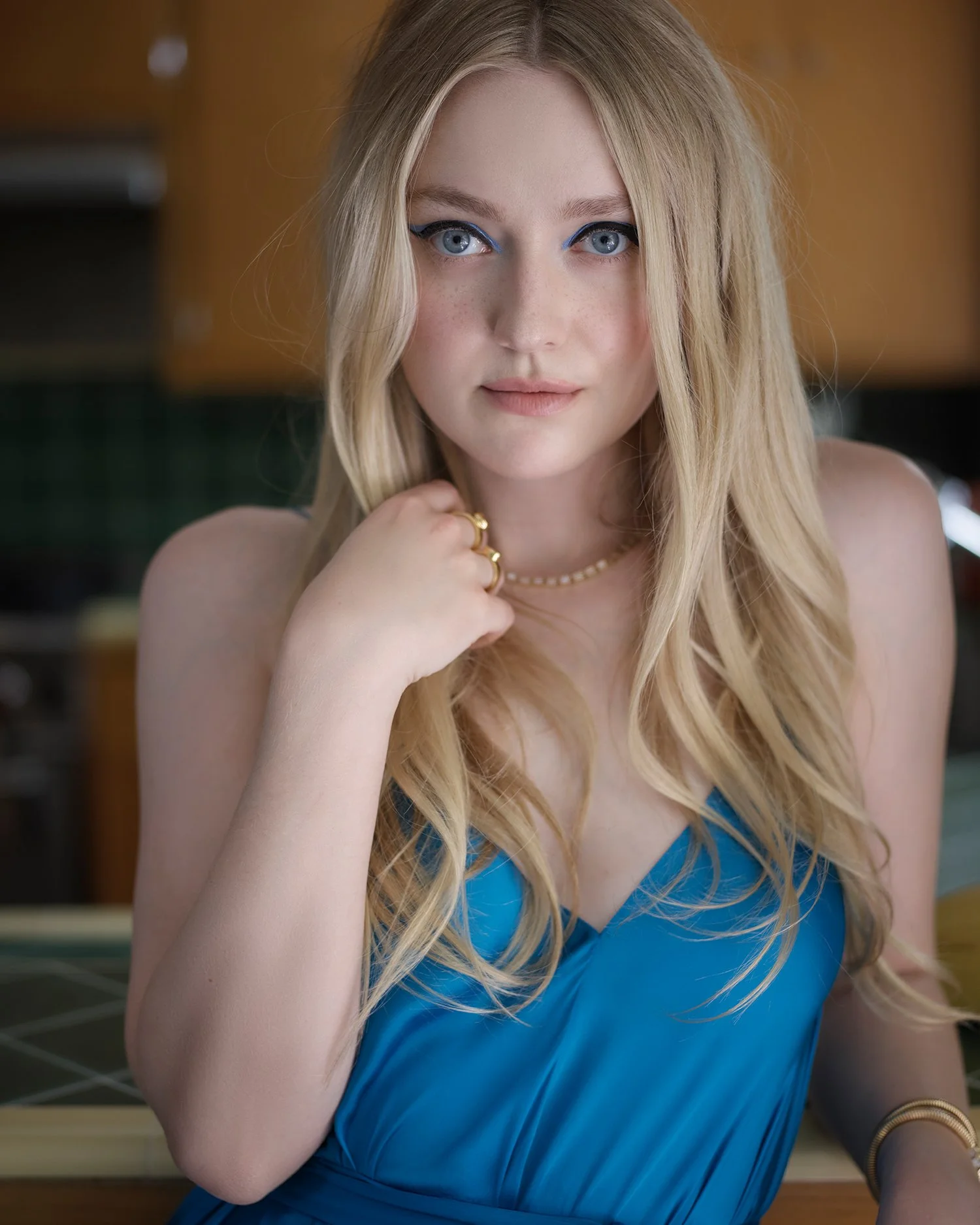 4X5 (1)_0009_220325_DAKOTA_FANNING_0552.jpg