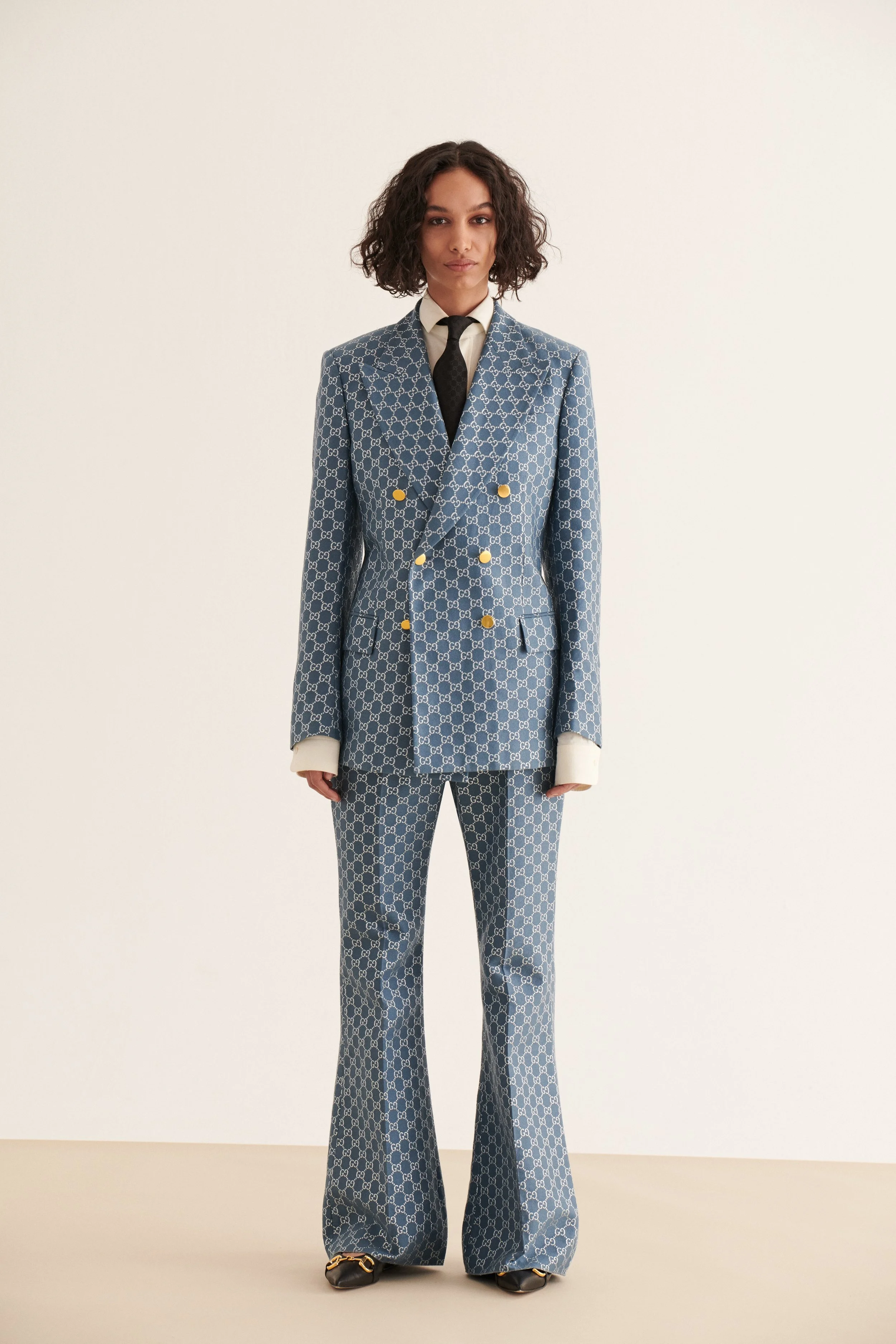 022120_WWW_Gucci_Look_1_000029-KM.jpg