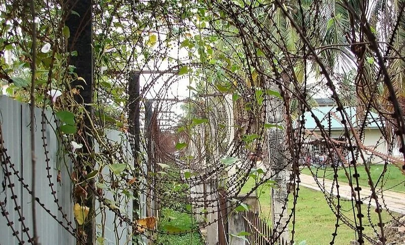 The Problem With Colorizing Historic Photographs