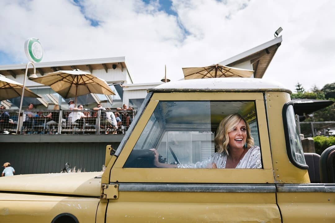 The gorgeous @sophiesophiesee making an entrance with her groom and bridal party. 

Photo @brettscapinphotography