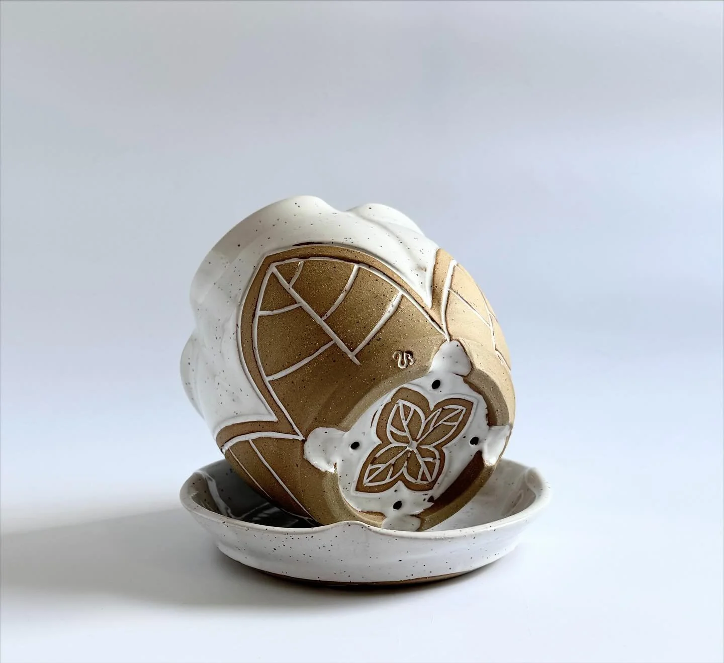 Come see me and this sweet planter at @lowemillarts for their last Outdoor Market of the season! This Saturday 10/25 from 11am-4pm