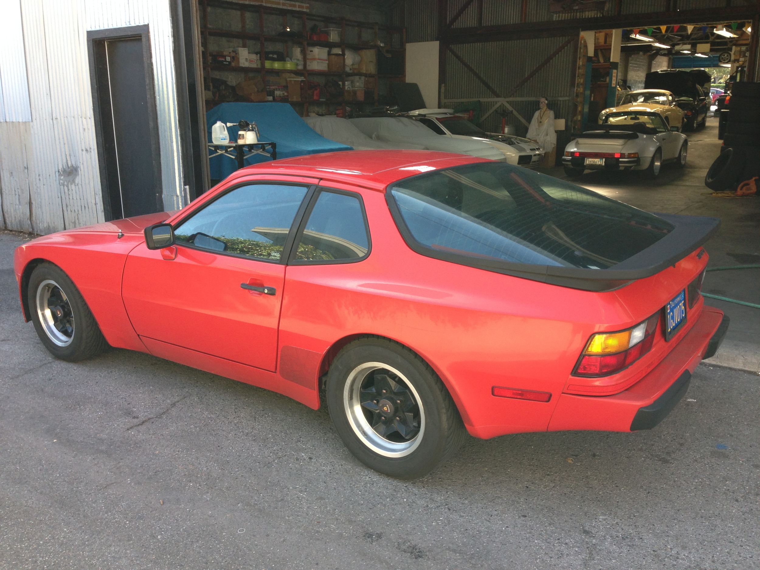 Porsche 944