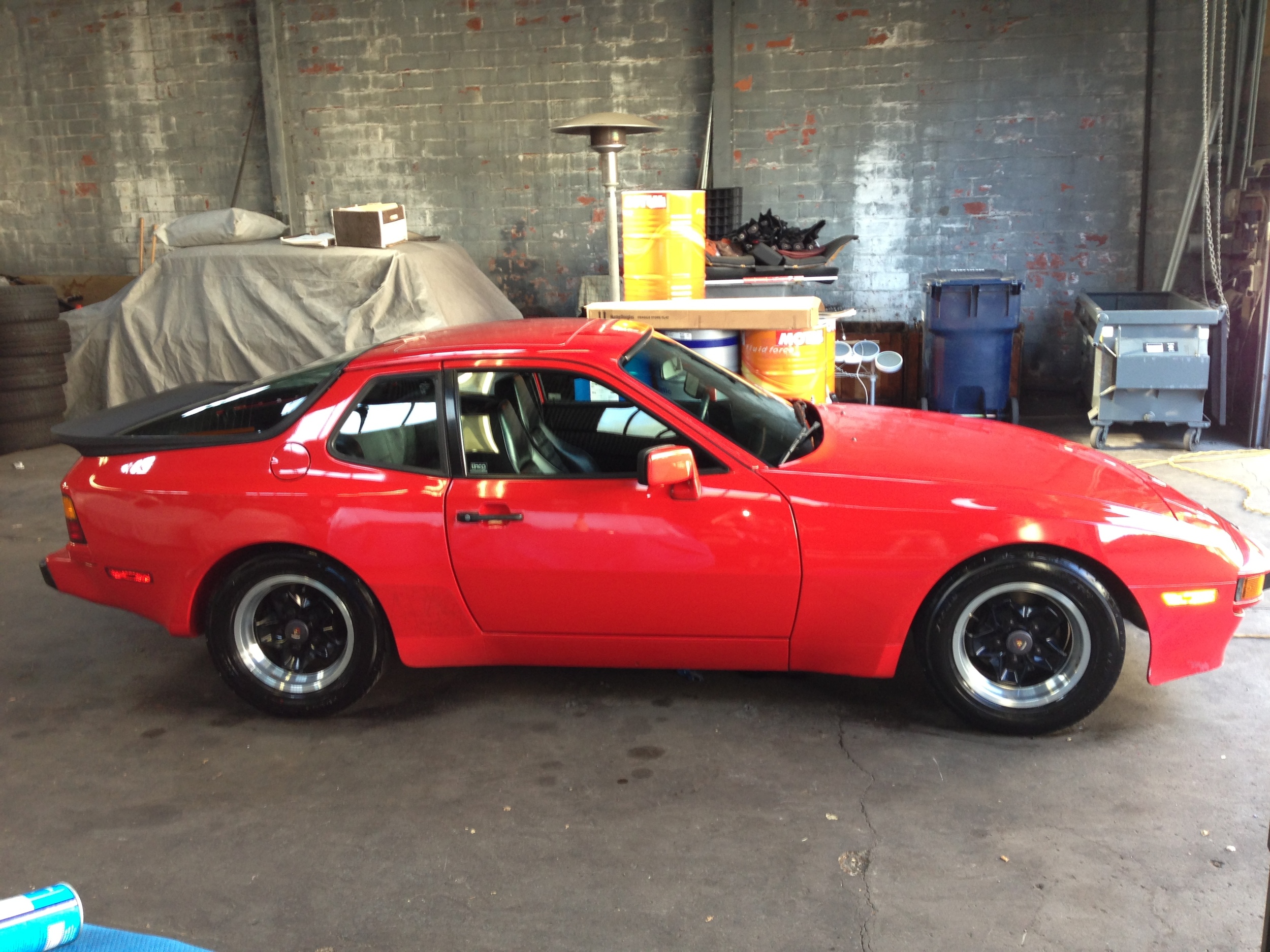Porsche 944