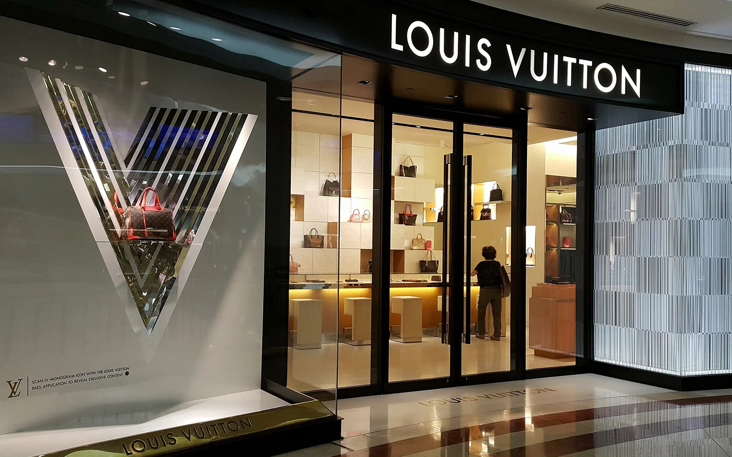 Luis Vuitton