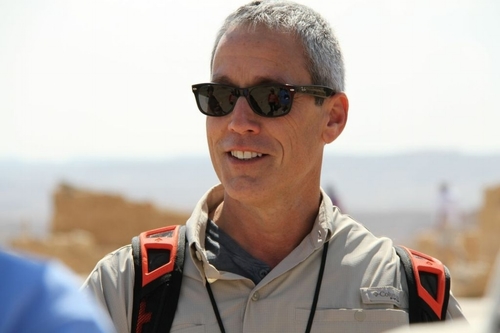 Richard guiding.jpg