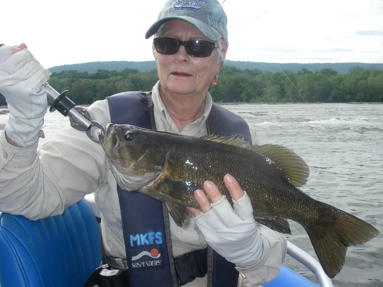 Smallmouth-bass-fishing-009.jpg
