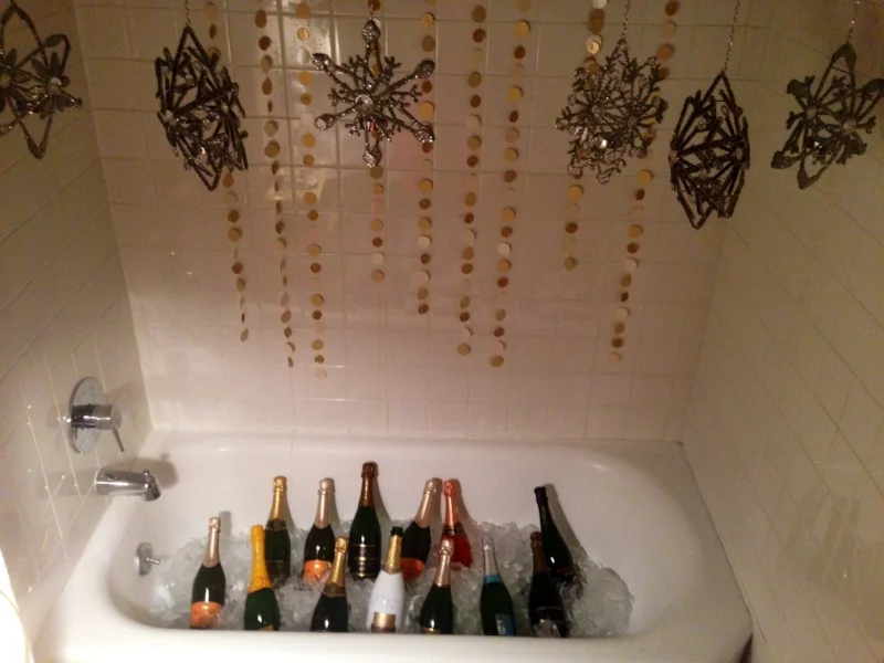 champagne in bathtub oohlalamode