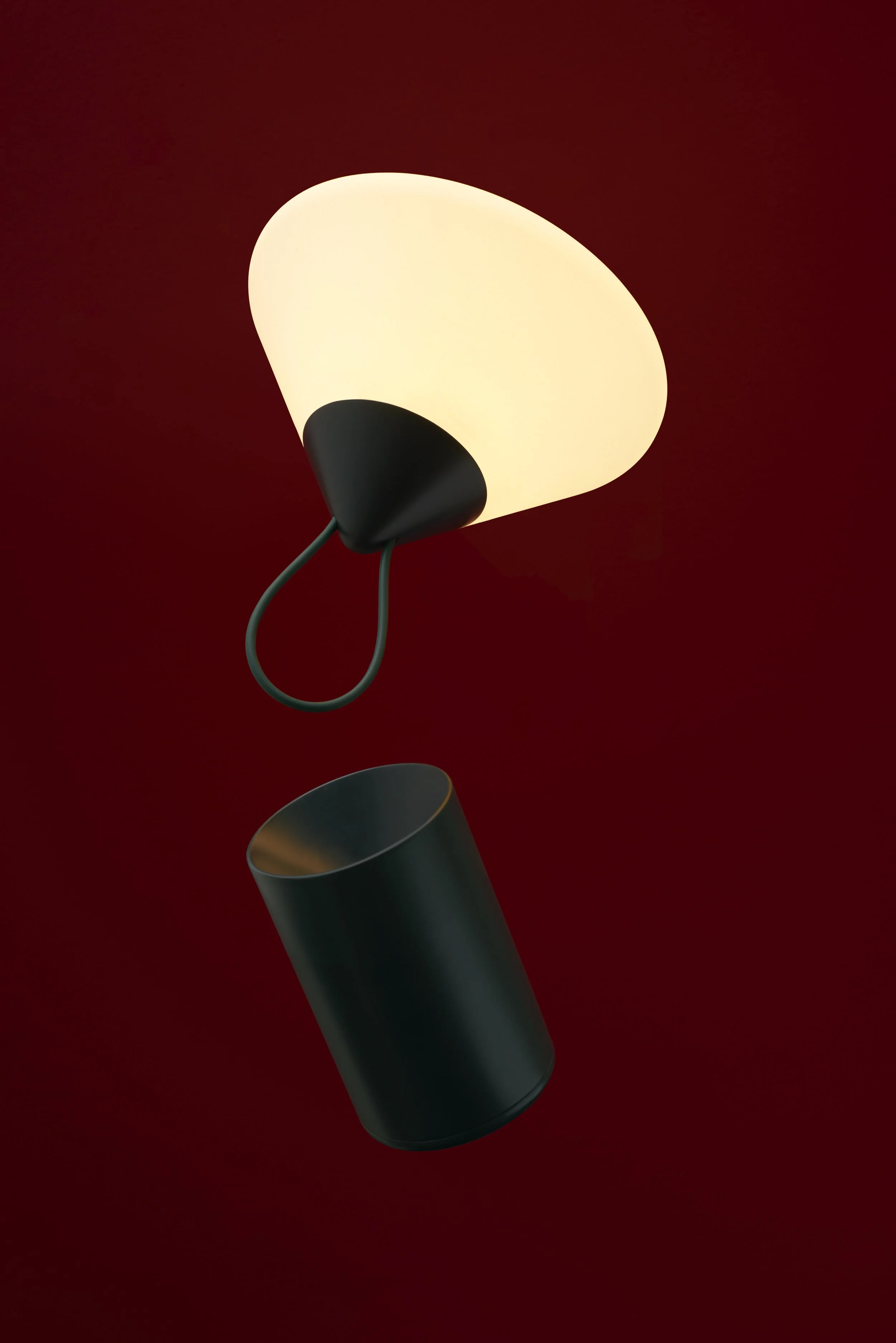 MORITZ-PUTZIER-MIKONO-LIGHT-by-THOMAS-WIUF-SCHWARTZ-1239.jpg