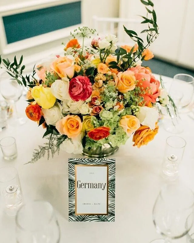 Incorporate a centerpiece that is bursting with summer and sunset shades! | Coordinator: @theoverwhelmedbride | Venue: @viceroysm | Photography: @catiecoylephoto | #WisteriaLaneFlowers
.
.
.
.
. 
#florist #weddingflorist #losangelesflorist #wedding #