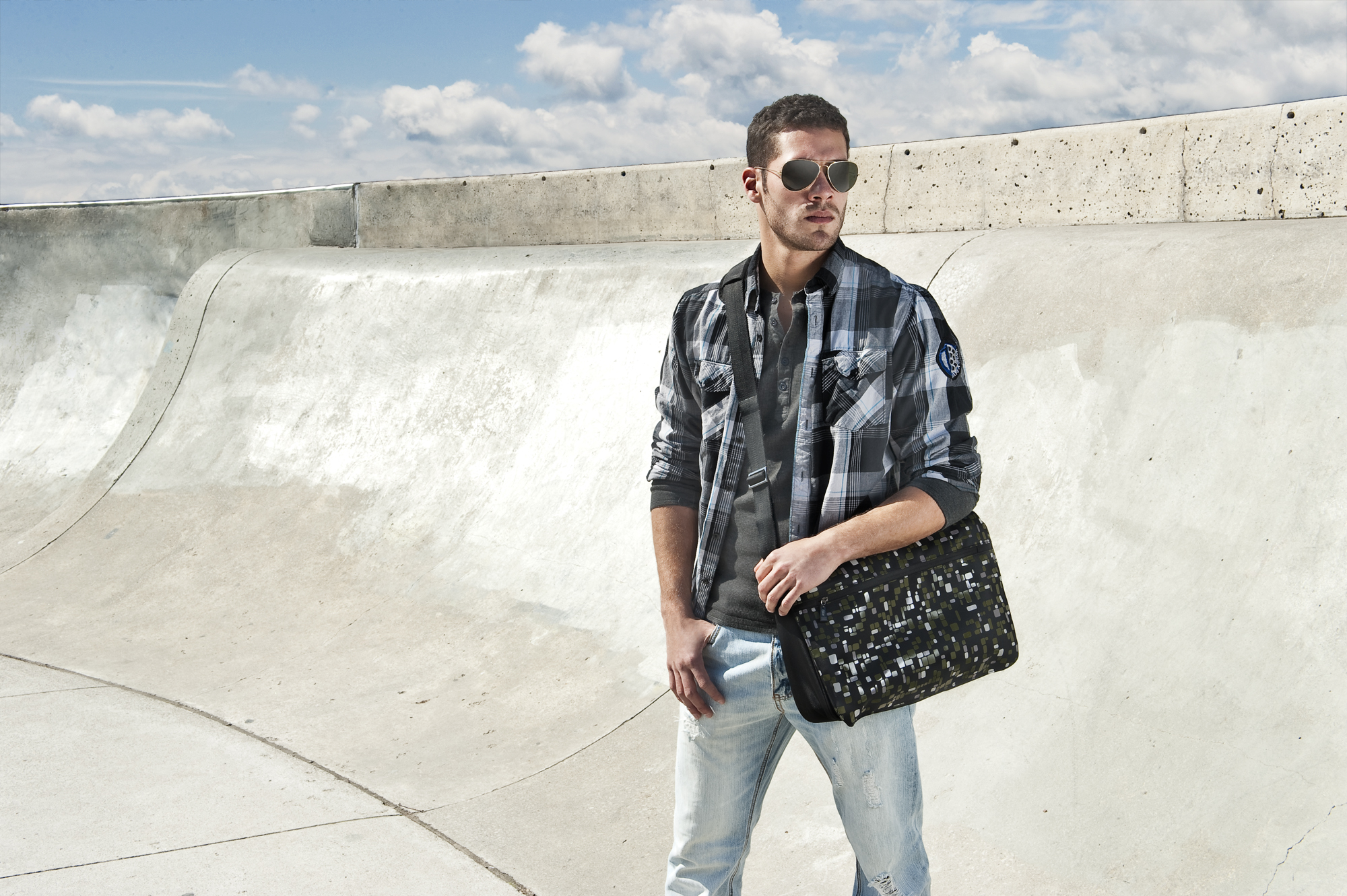 iSkin Silo Laptop Bag