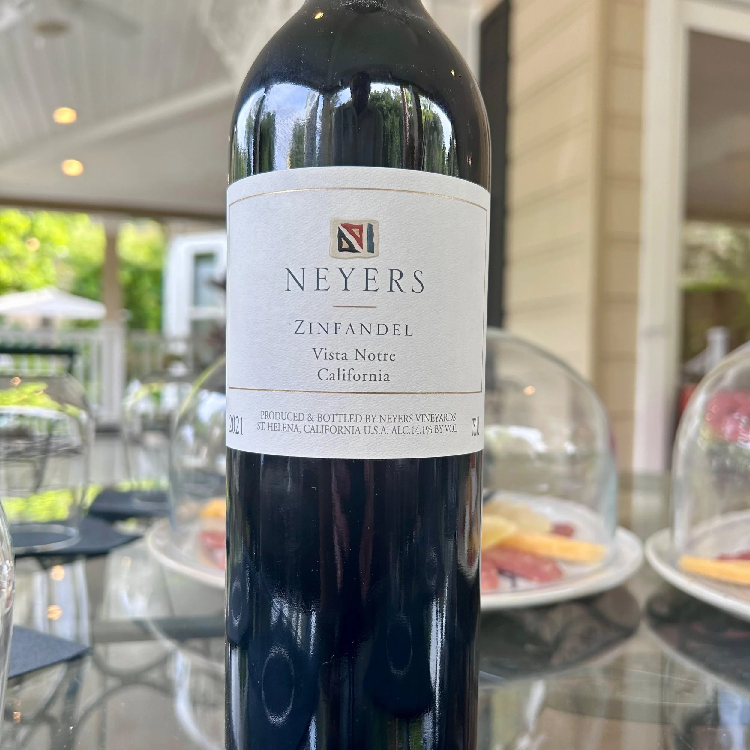 🍷 Wine Wednesday!
Tonight we&rsquo;ve opening something new &mdash; the 2021 Zinfandel from Neyers Vineyards. Bold, balanced, and perfect for a relaxing evening in wine country.
Rich dark fruit, a touch of spice, and the kind of bottle that makes yo