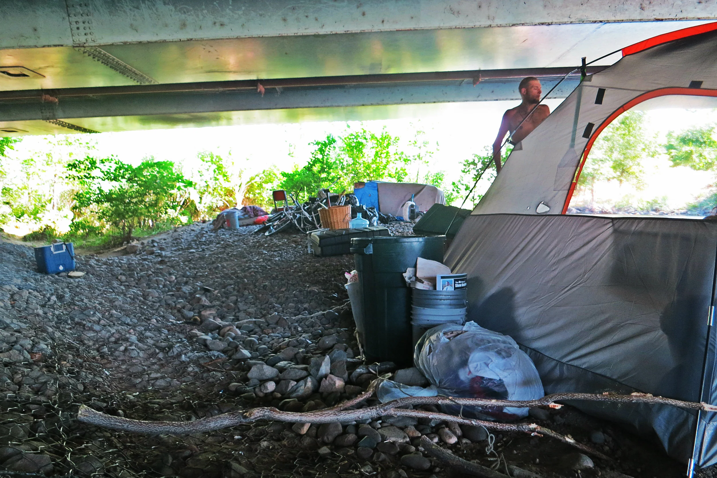 Many homeless here say they rip up the citations they receive. They say they keep the area clean, and want to be left alone. July 4, 2016