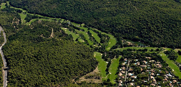 Trees abound at Golf Club de Cannes-Mougins but the fairways are fairly generous