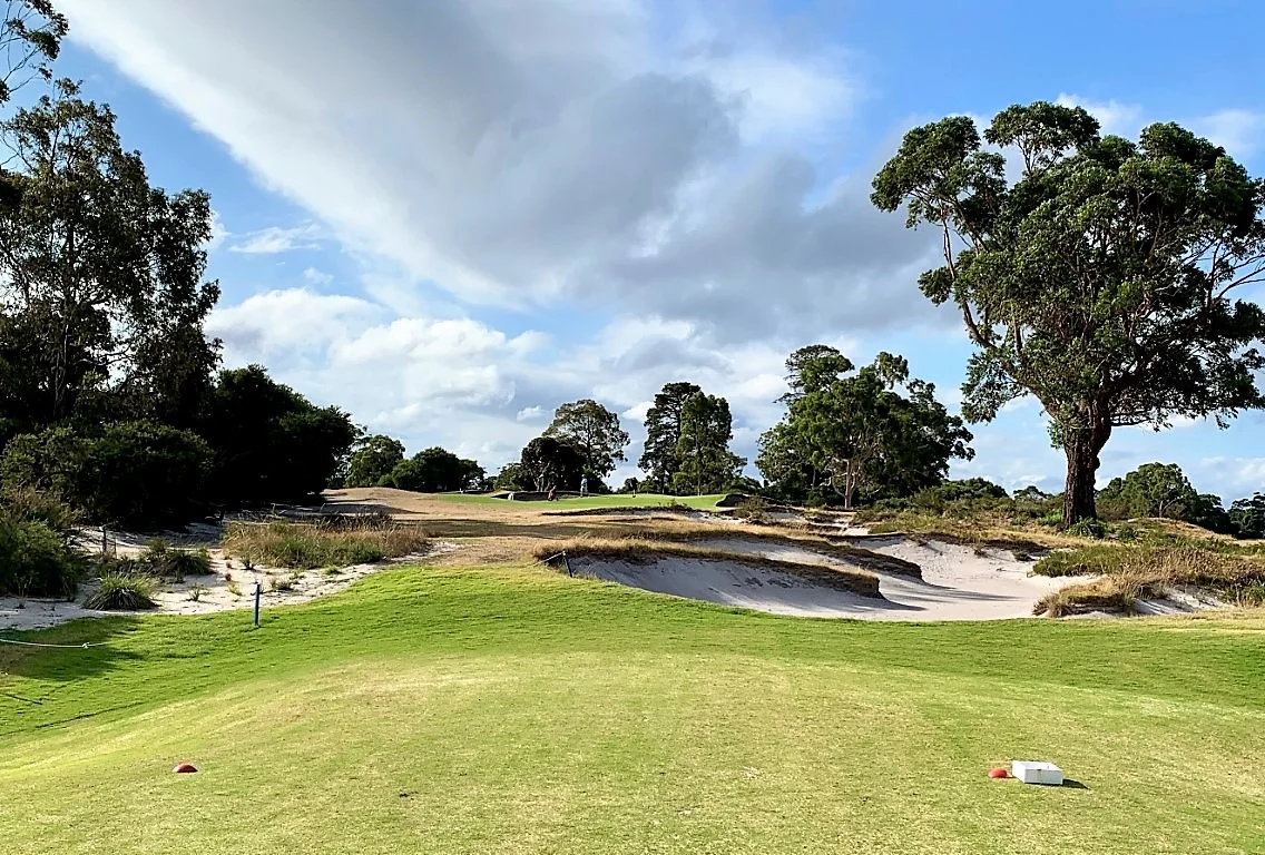 The magnificent 15th at Kingston Heath may be the best par 3 anywhere, with spectacular bunkering