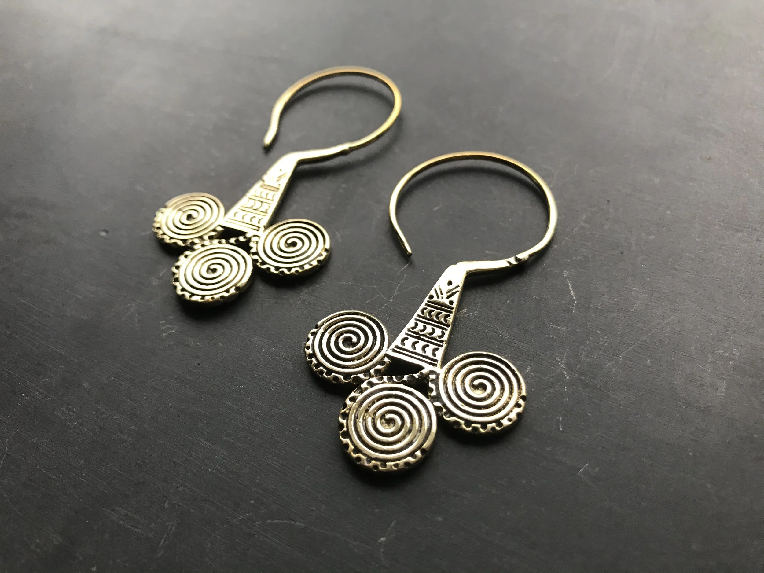 40DAB60C-62FC-4410-A818-60B9A0A1EFE0