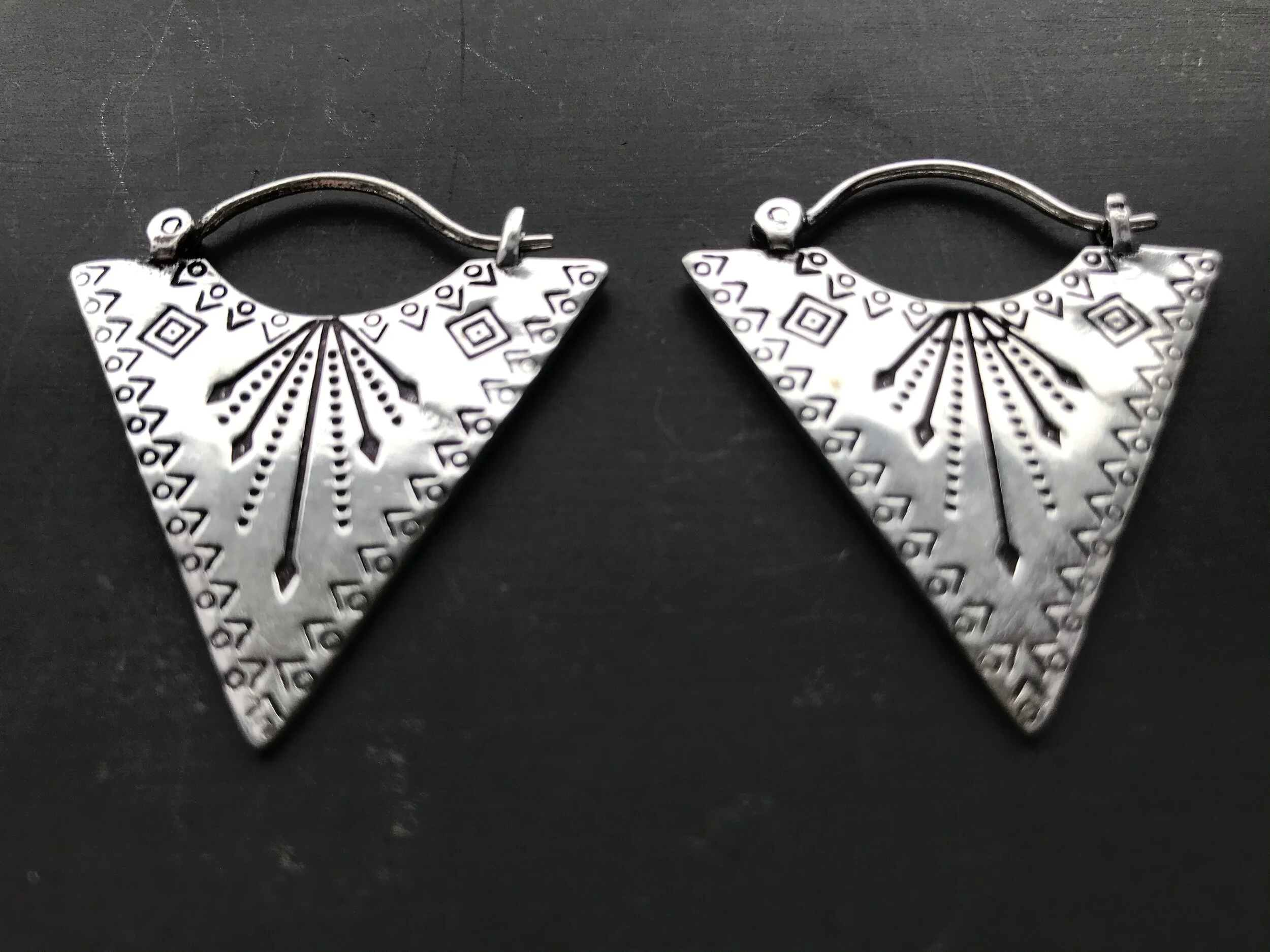 2AB176F0-27EC-4F4A-AB95-D194A16D76BD