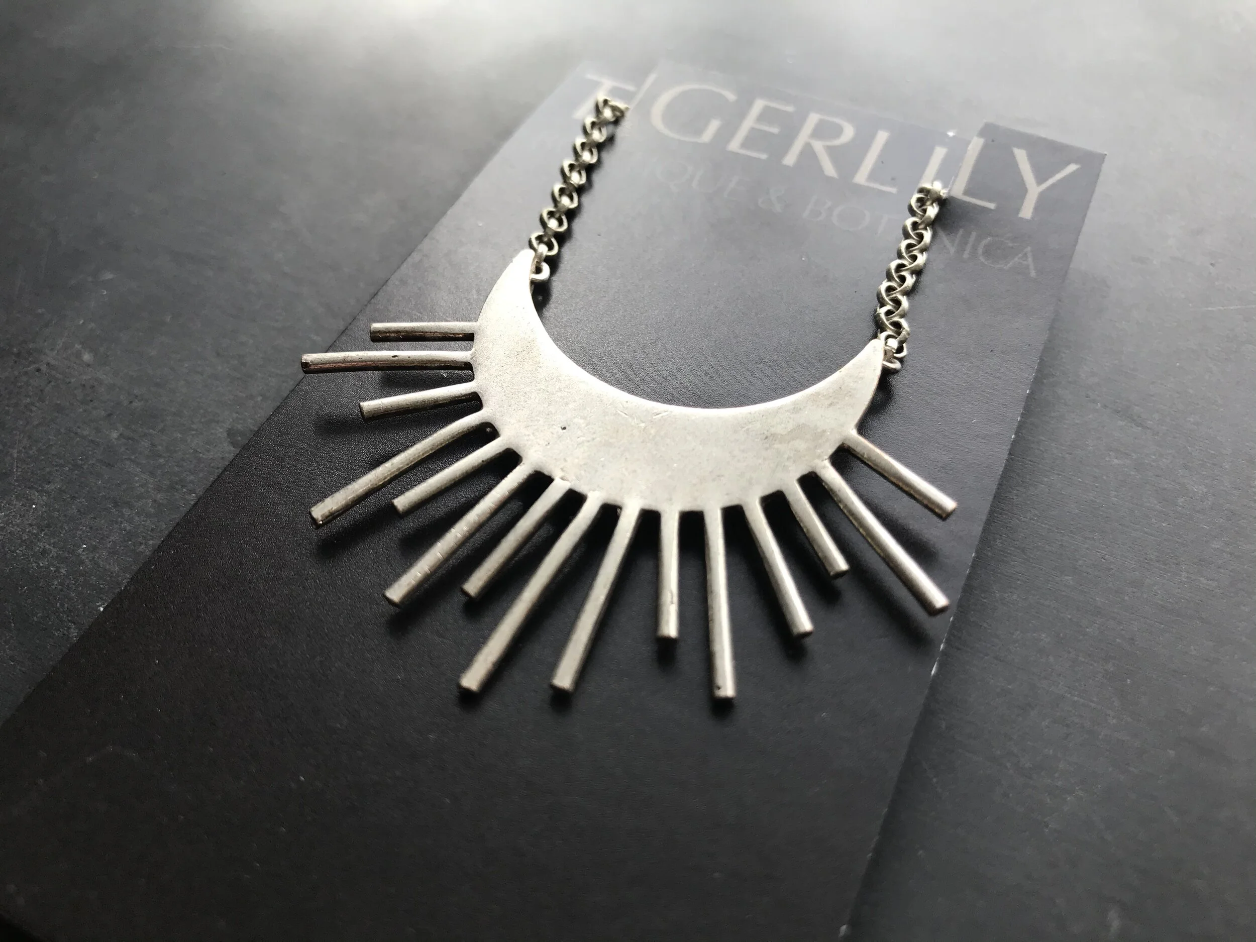 99689E40-81C4-490E-ABCA-79ECCFBBF607