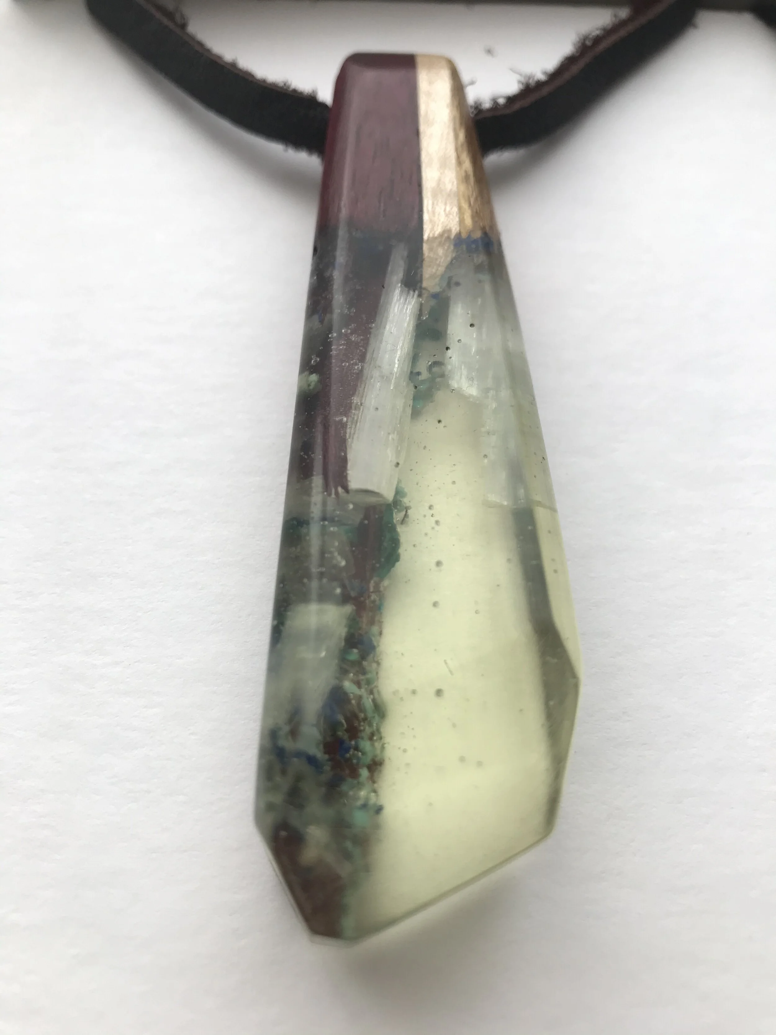 DFA1C03C-0BE8-4F77-A6ED-C5E075F6F54A