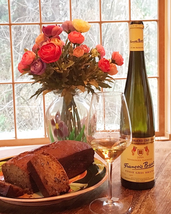 The Late Harvest Grand Cru 2009 Pinot Gris from the Alsacian producer Francois Baur was the perfect accompaniment to a warm slice of Banana Bread heaven!