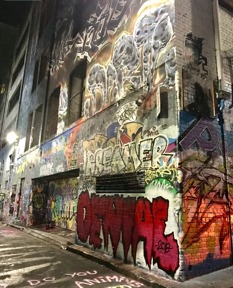The Small, graffiti decorted street where MoVida is Located.