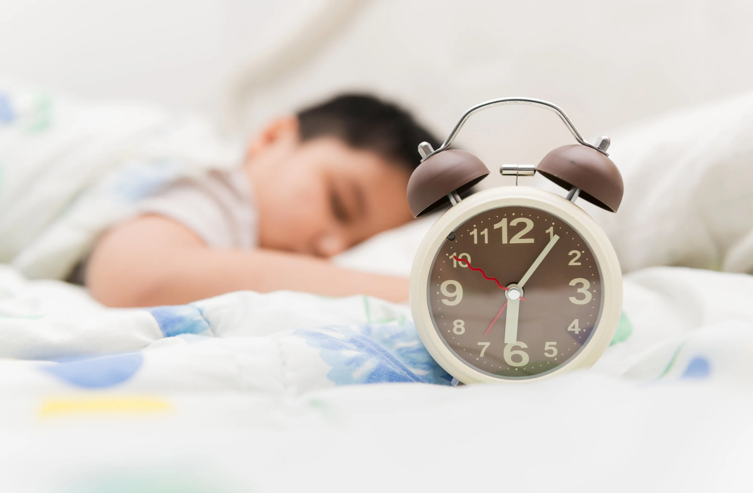 Simple tips to help kids adjust to daylight saving time this Sunday