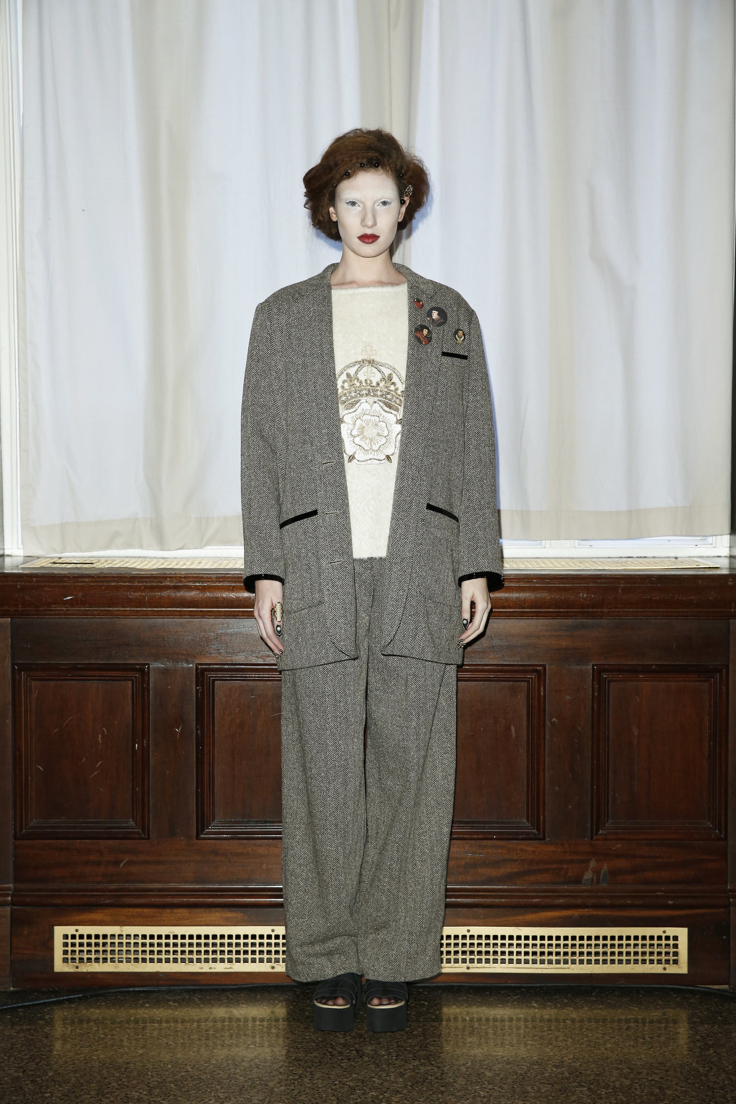 fw15dlr_saunders_006.jpg