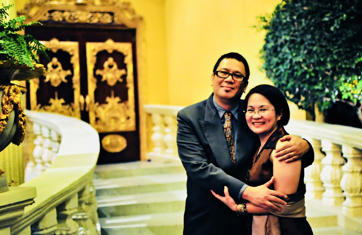 Renchi Arce with beautiful wife Joji