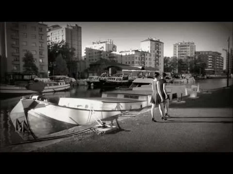 Dans le port Saint Sauveur (Copy)