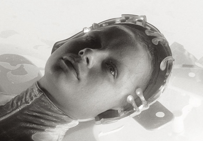Samantha Morton as an Oracle in Minority Report (dir. Spielberg , 2002)