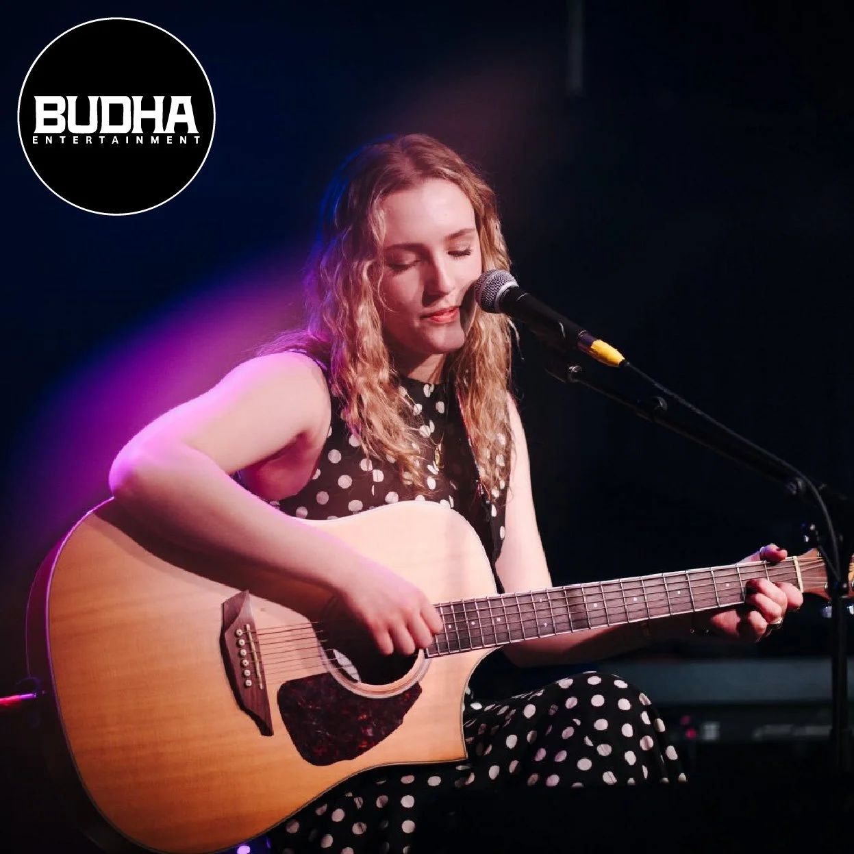 Live Music Ft. Indy Rose