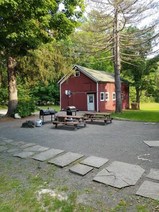 catskills-outdoor.jpg