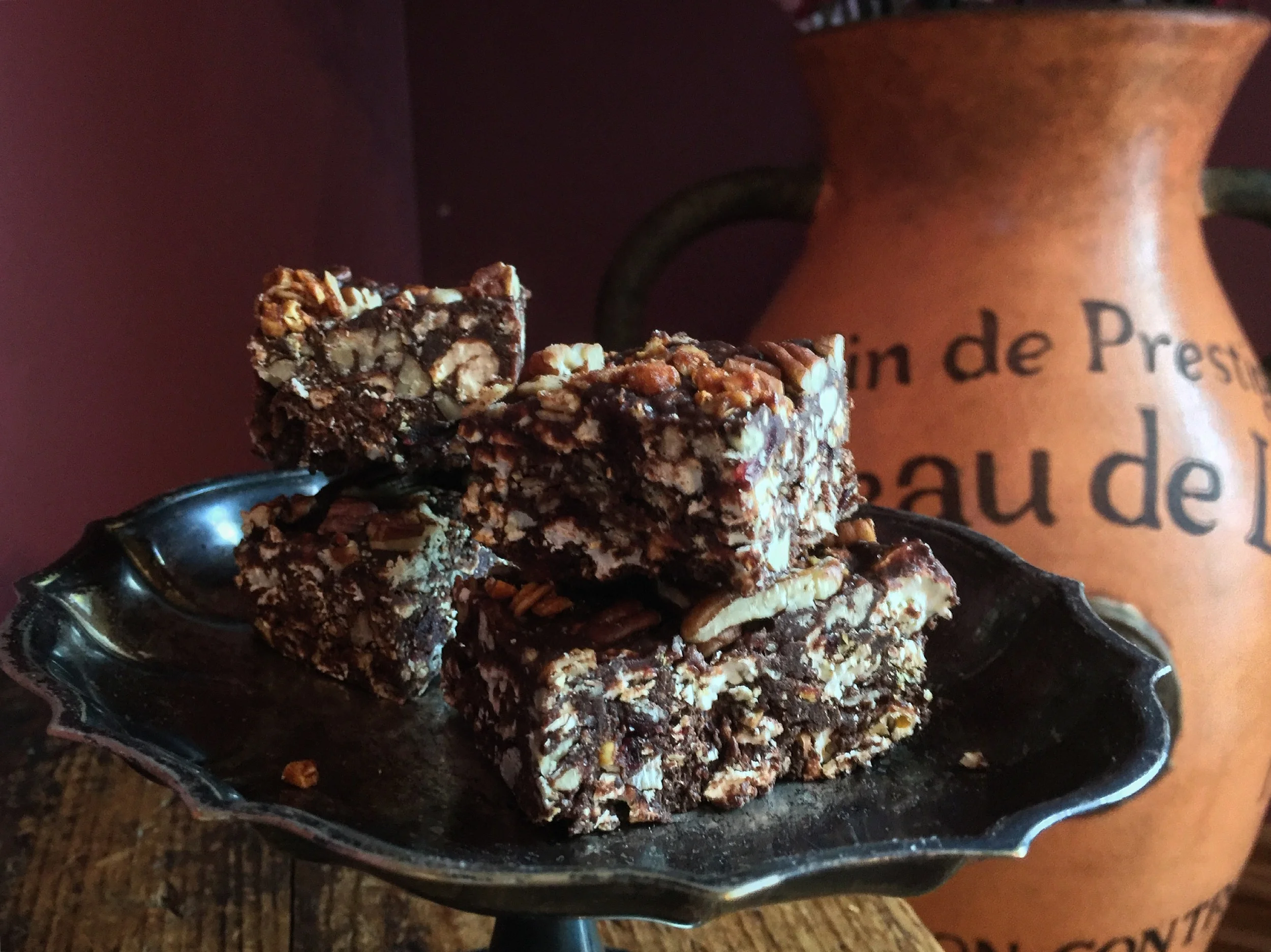 "Dark Chocolate Granola Bars"