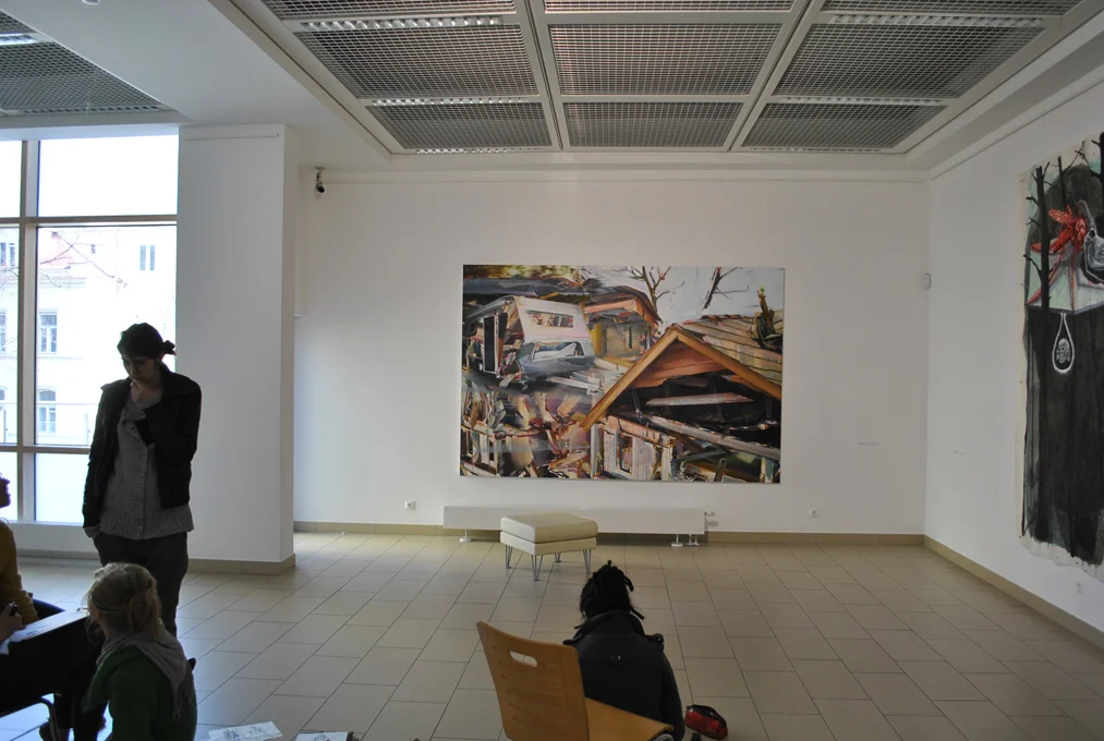 D’après la ruine, Titanic Rooms, Academy of Fine-Arts, Vilnius (LH). Curator Renaud Serraz. Artists in view : Duncan Wylie, Damien Deroubaix