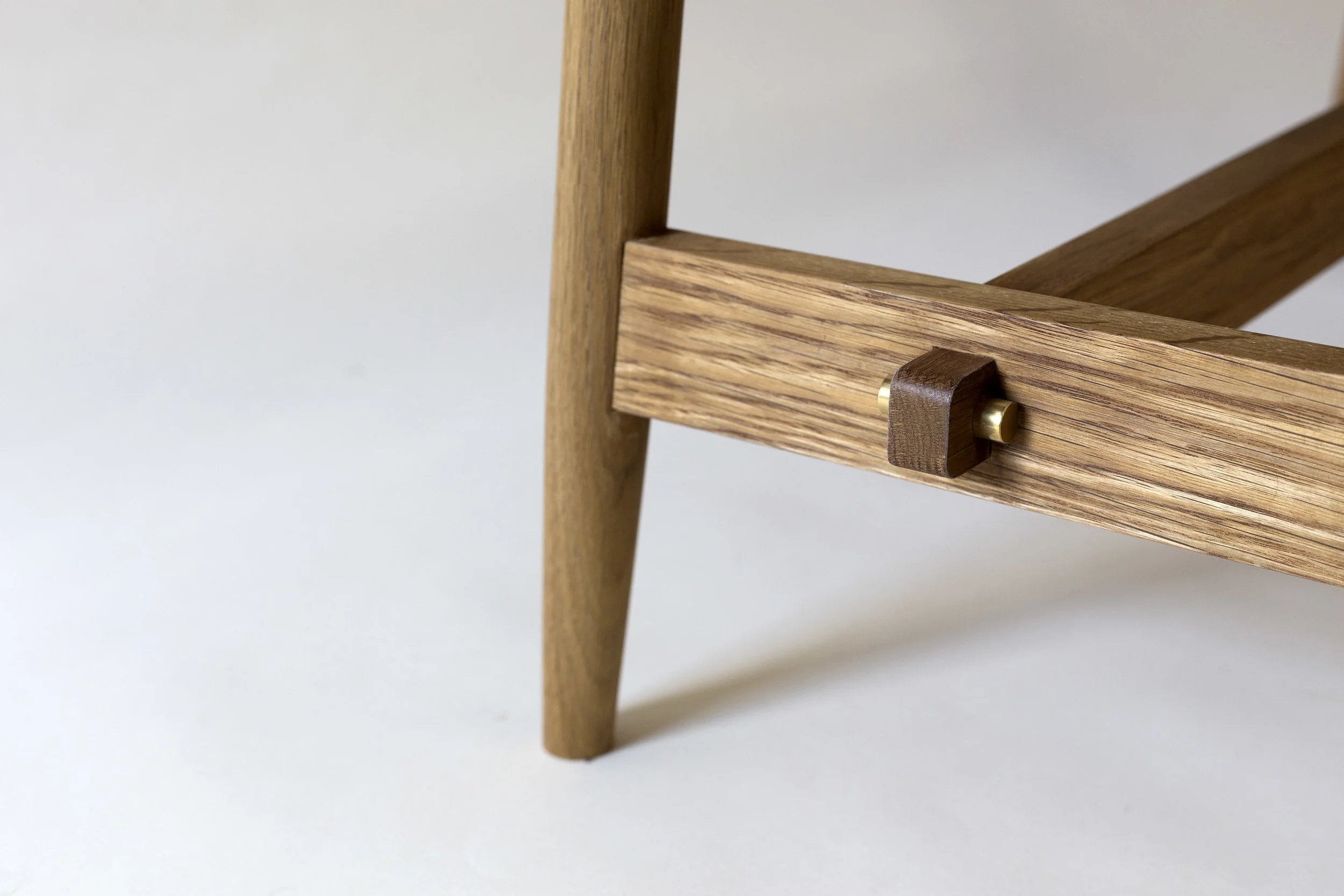 Priors_bench_detail_3.jpg