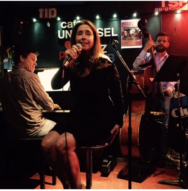 Café Universel Paris with Ludovic De Preissac on piano and Sebastian Jimenez on Bass
