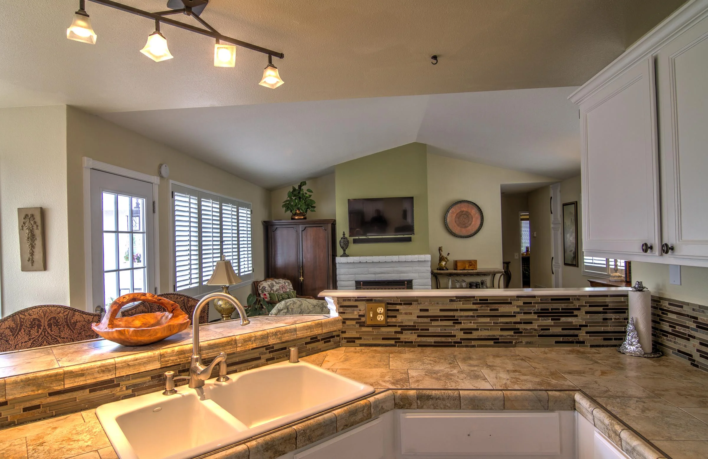 Carl Sealund Photography 8x10 4334 Carolyne Cir--15.jpg