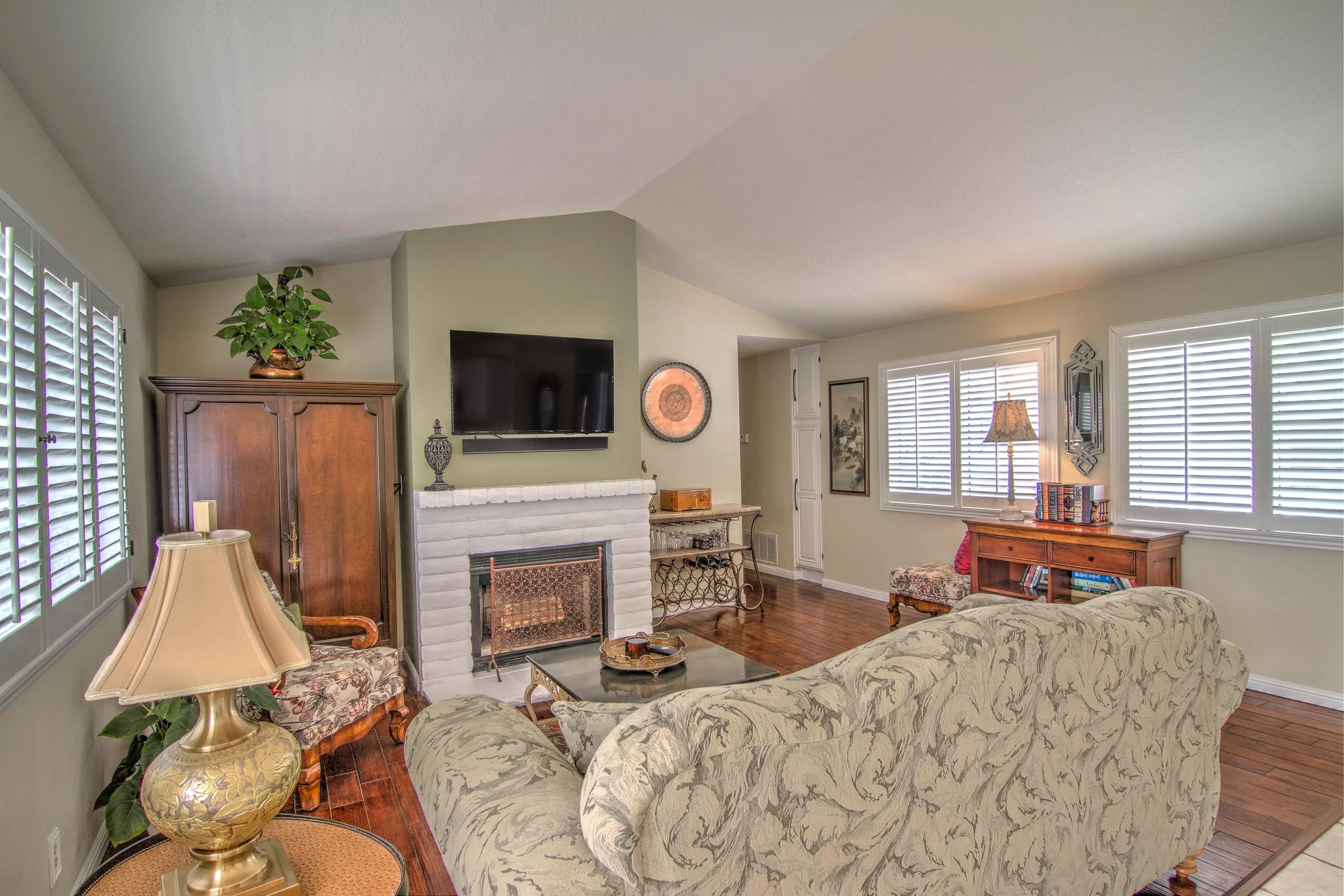 Carl Sealund Photography 8x10 4334 Carolyne Cir--18.jpg