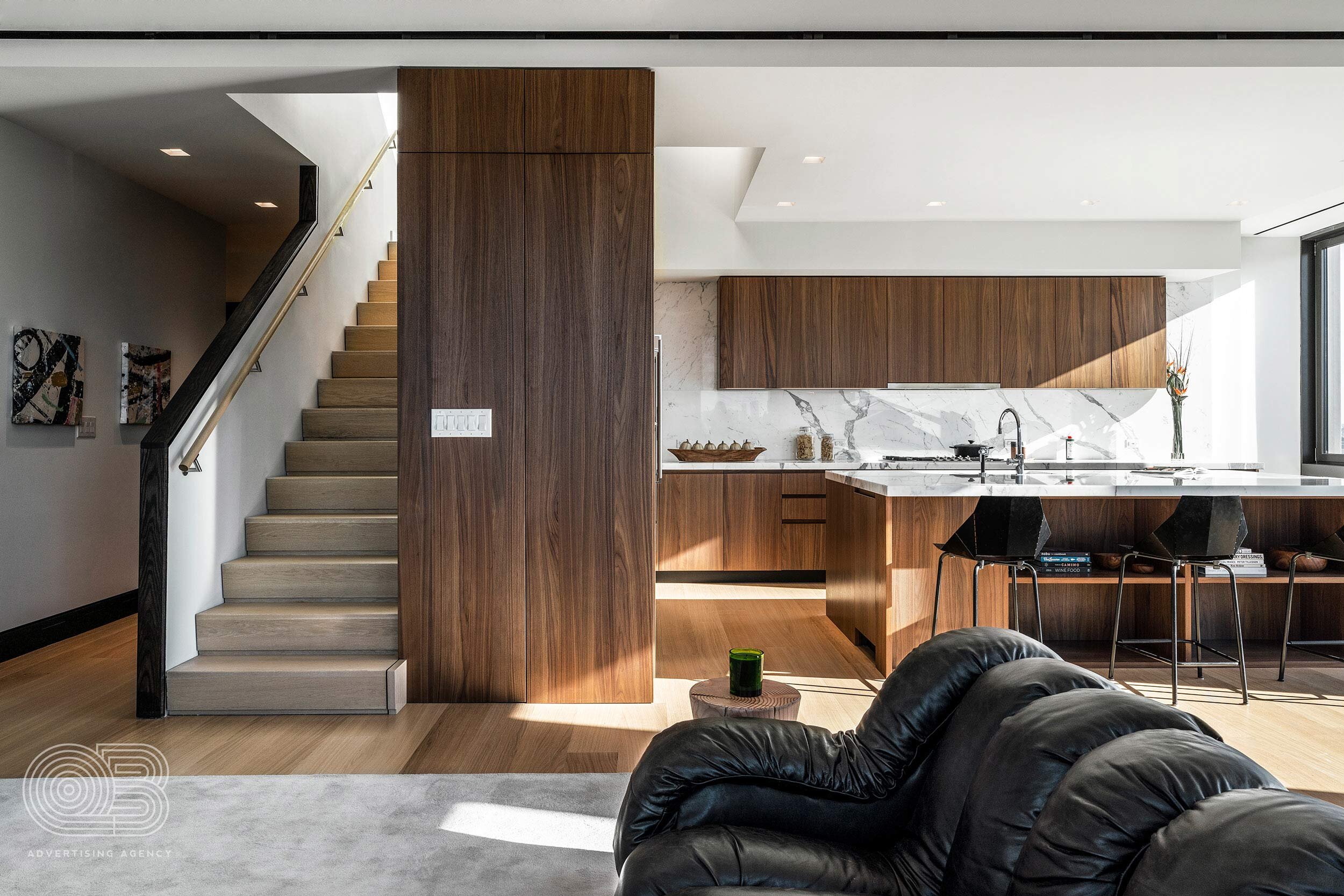 interior-modern-penthouse-kitchen.jpg