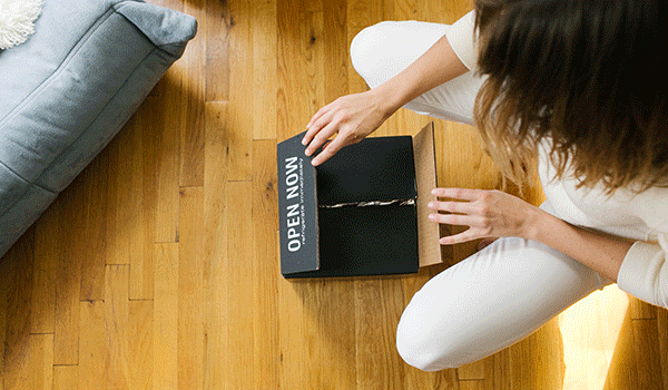 unboxing-gif-600px.gif