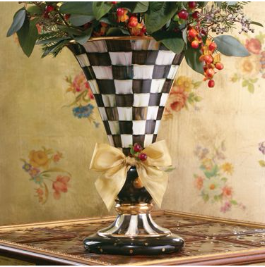 COURTLY CHECK LARGE VASE .png