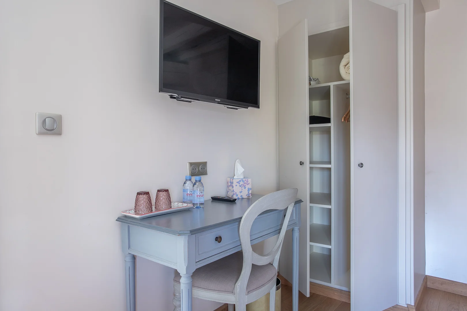 Chambre Chablis, le bureau