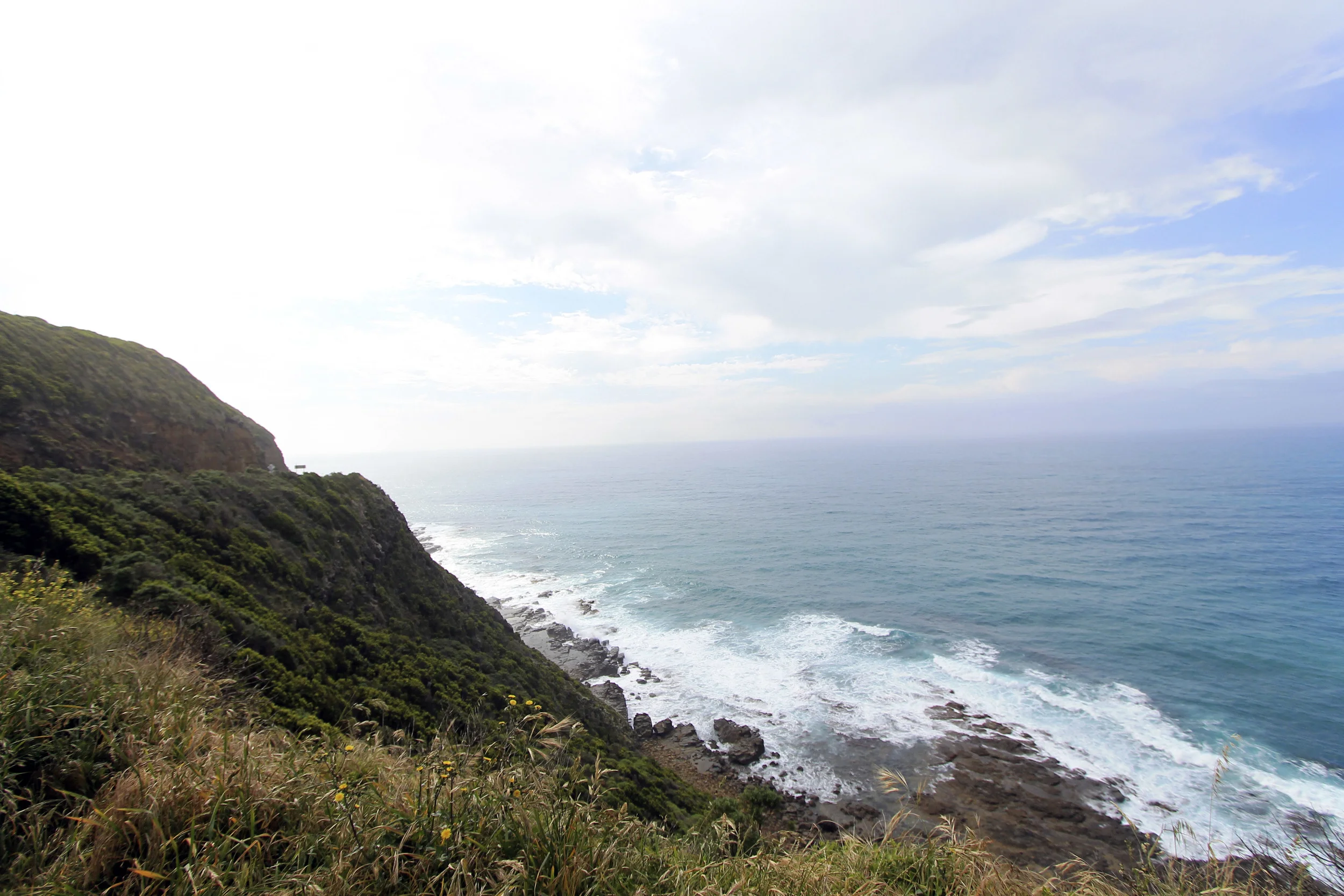 great-ocean-road-drive-november-coastal.jpg
