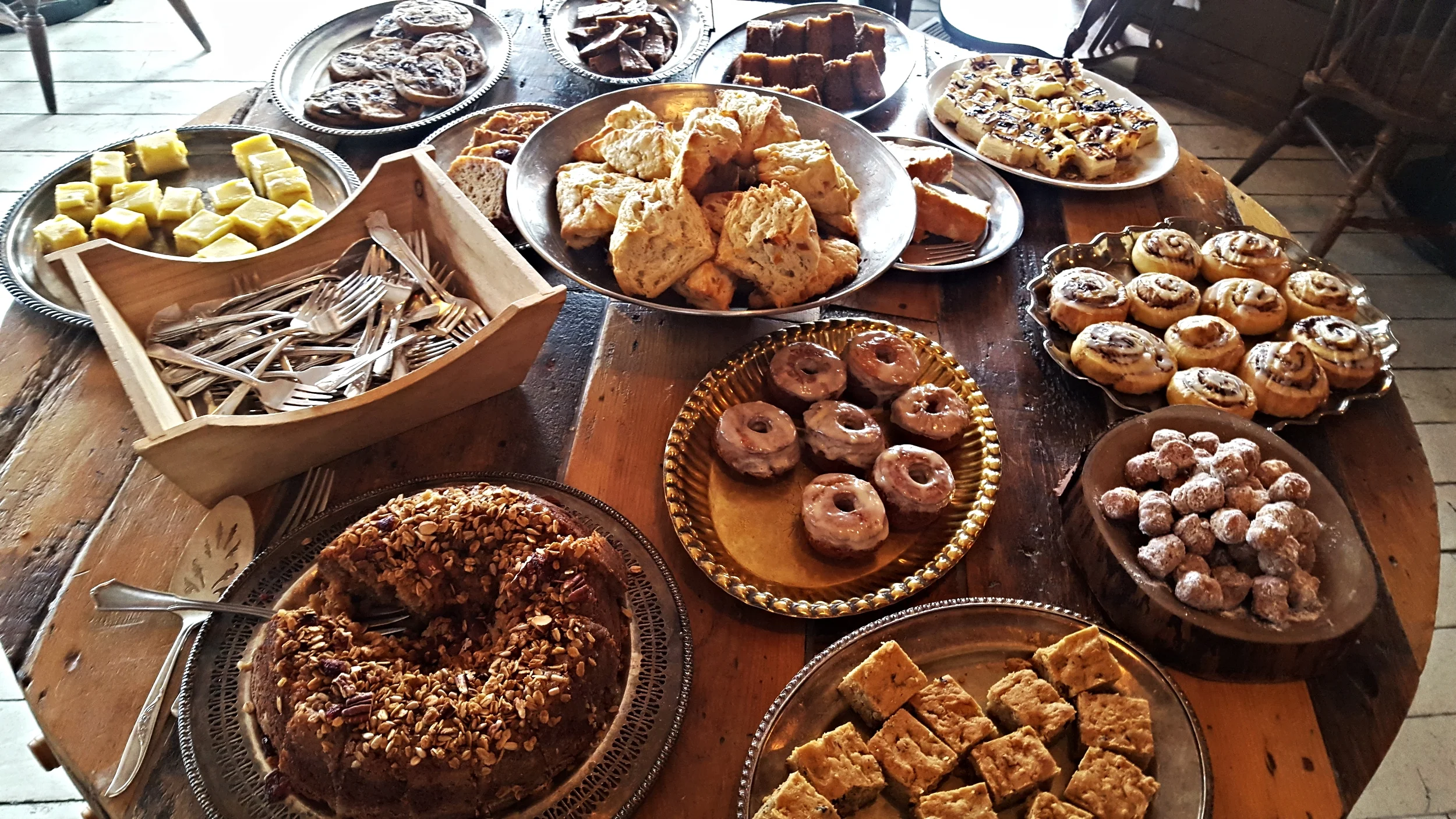Cake Table - a steal at only $10, an open table of freshly baked goods. We were too stuffed to partake, but that didn't stop us from taking a gander. 