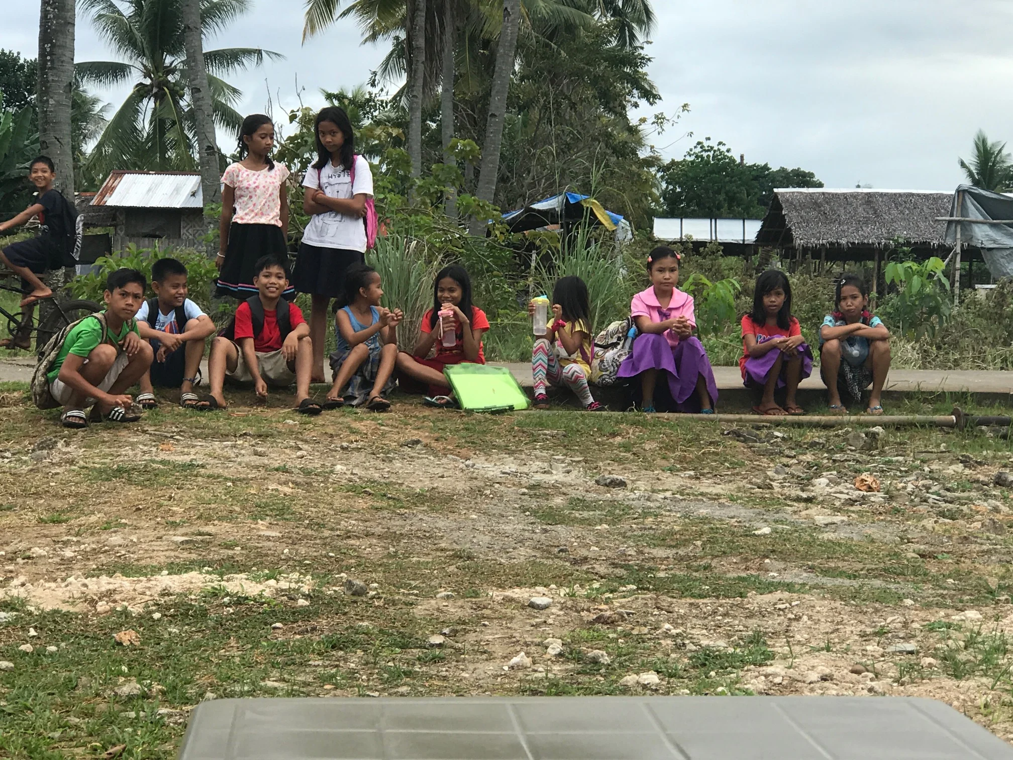 kids waiting for class.JPG