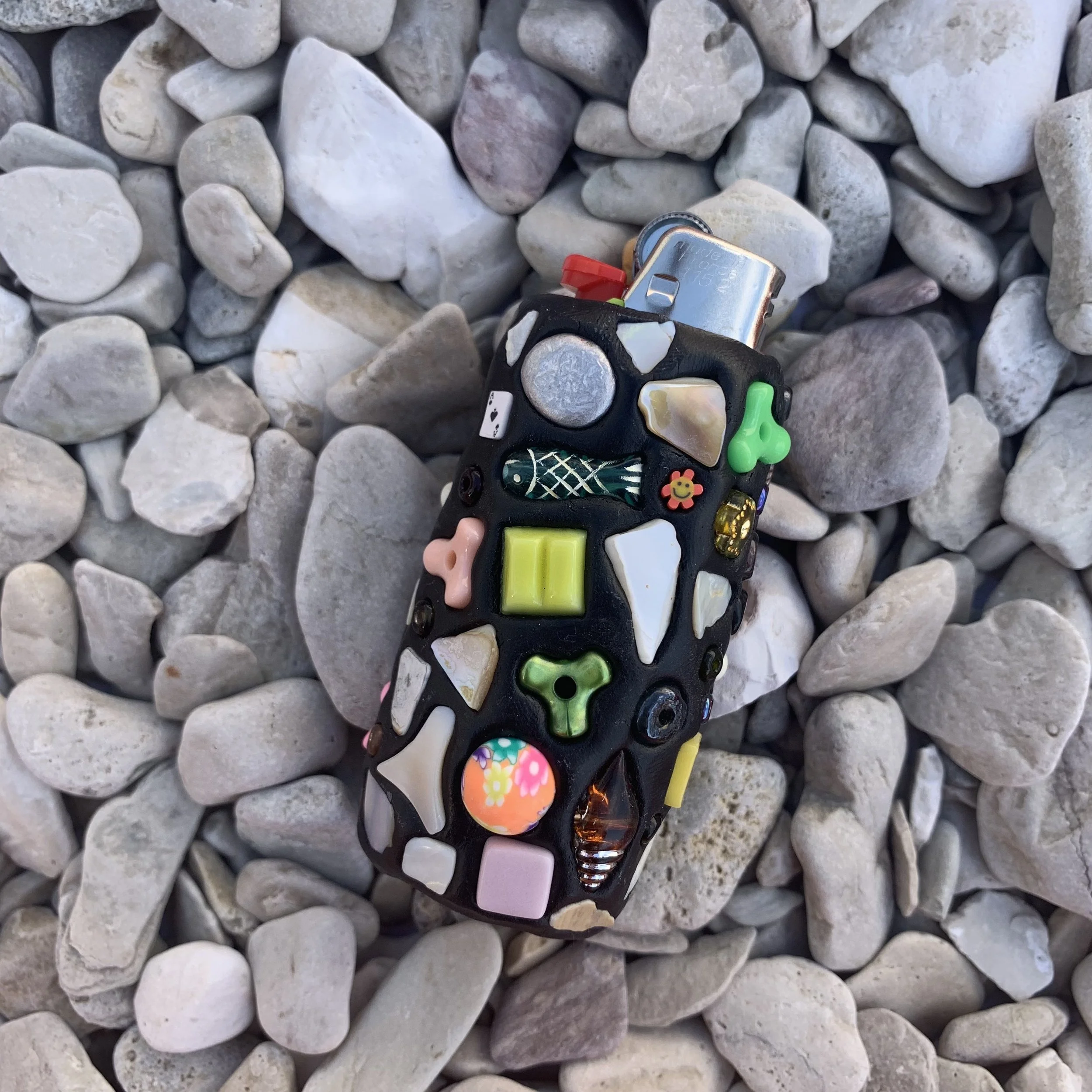 NeonBlackLighterCase1.JPG