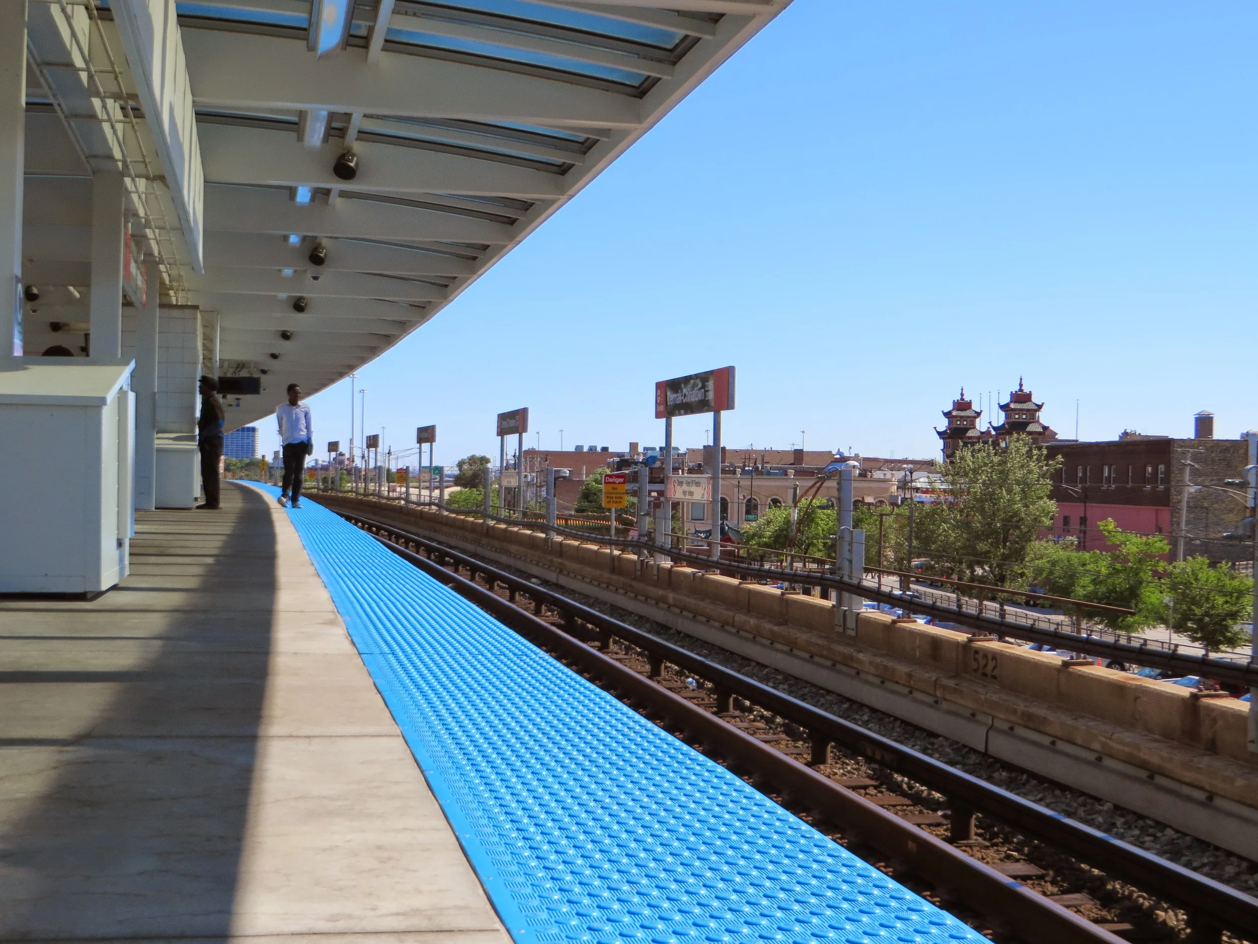  Chinatown Red Line L Stop looking southbound towards Chinatown 